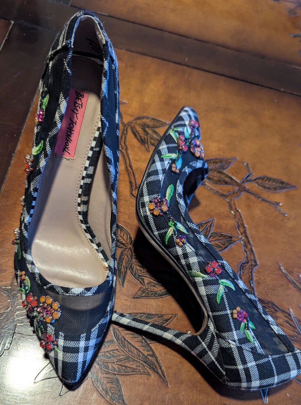 Betsey Johnson Black Plaid Embroidered Floral Pointed-Toe Pumps